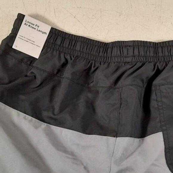NWT Nike  Essentials Novelty Mens Shorts Size XL - Picture 5 of 8
